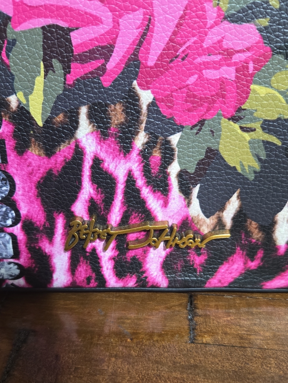 Betsey Johnson Tote Bag - Picture 2 of 8